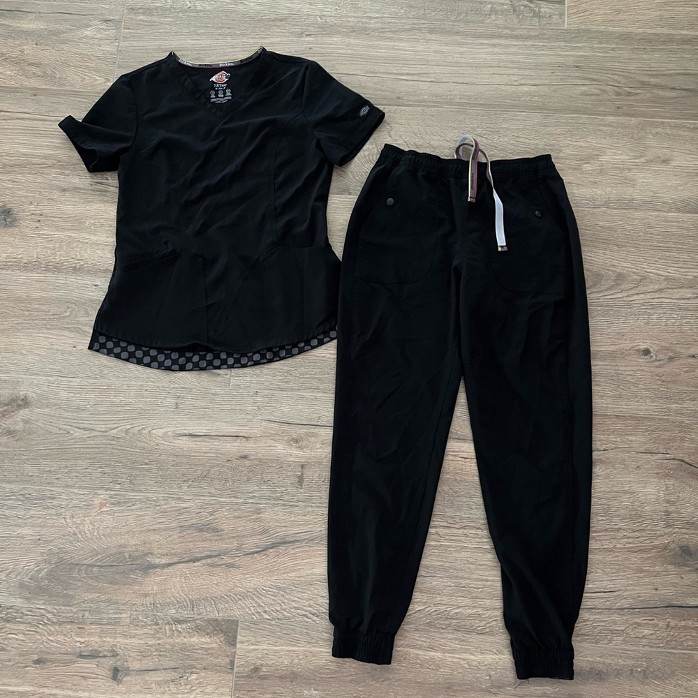 Dickies Black Scrub Set Size Small